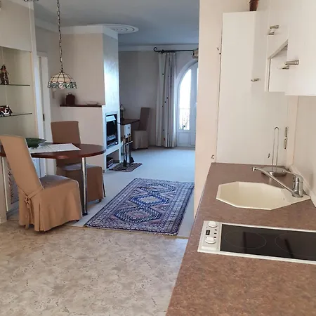 Kanzel Residences Apartament *