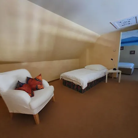 アパート カンゼル レジデンス