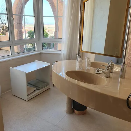 Kanzel Residences Apartament *
