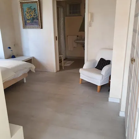 カンゼル レジデンス アパート