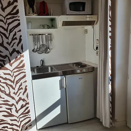 アパート カンゼル レジデンス